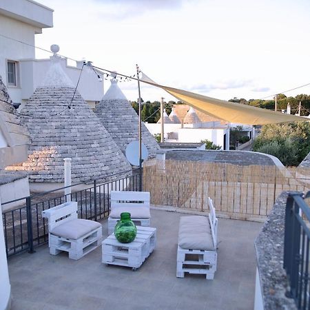 Valle D'Itria Trullo Sovrano Sul Monte Cisternino Exterior photo