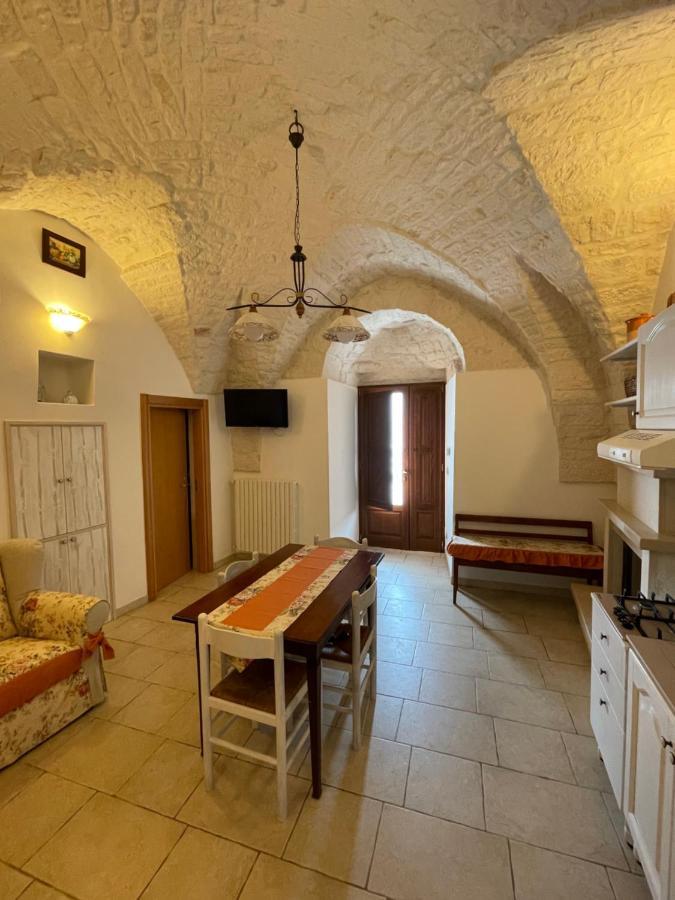 Valle D'Itria Trullo Sovrano Sul Monte Cisternino Exterior photo