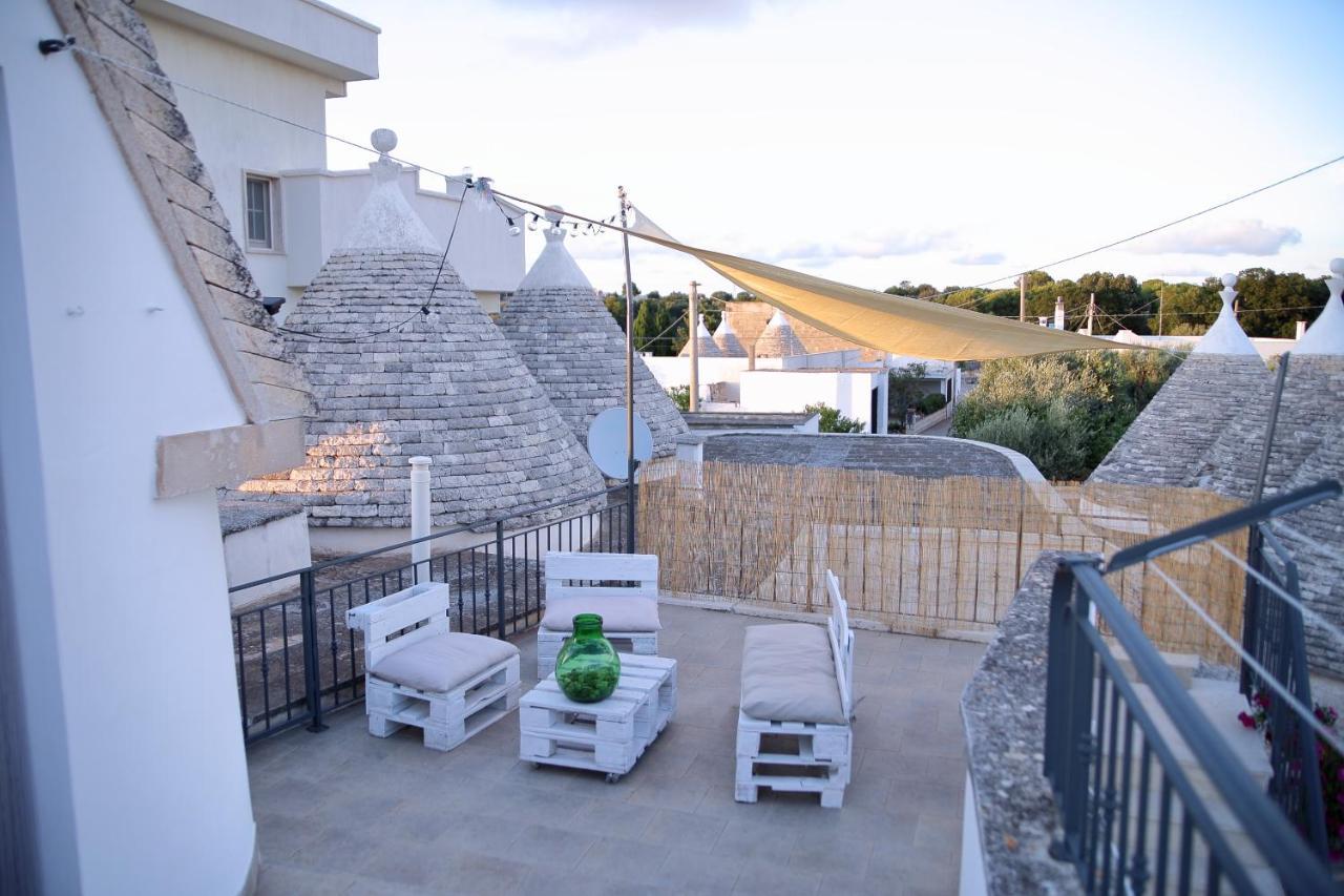 Valle D'Itria Trullo Sovrano Sul Monte Cisternino Exterior photo